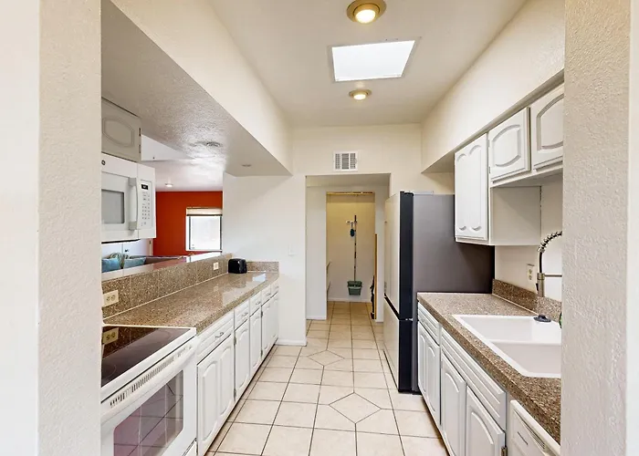 Dog-friendly W/ Fenced Yard In Sierra Vista! Holiday home Sierra Vista