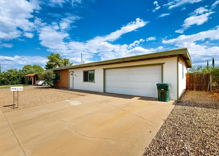 Holiday home Dog-friendly W/ Fenced Yard In Sierra Vista! *