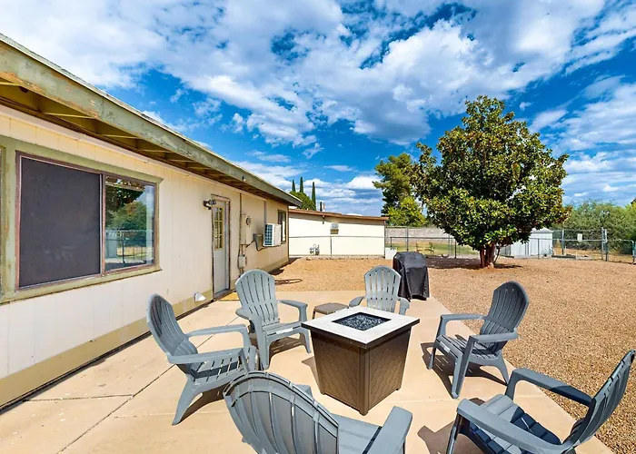 Holiday home Dog-friendly W/ Fenced Yard In Sierra Vista!